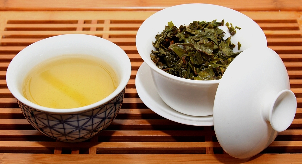 Те Гуань Інь (Tie Guan Yin,铁观音, Залізна Богиня Милосердя) - один з найбільш популярних сортів світло-зеленого чаю